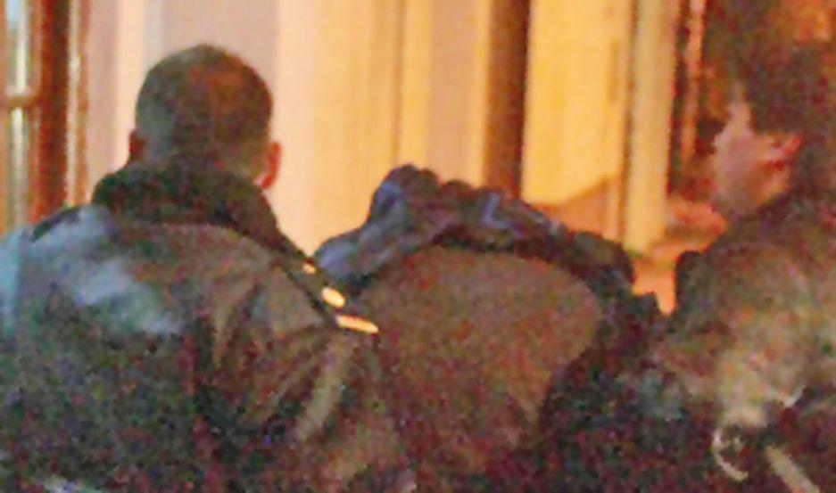 Fue amenazada con un hacha y recorrioacute 2 km para pedir ayuda a su hija