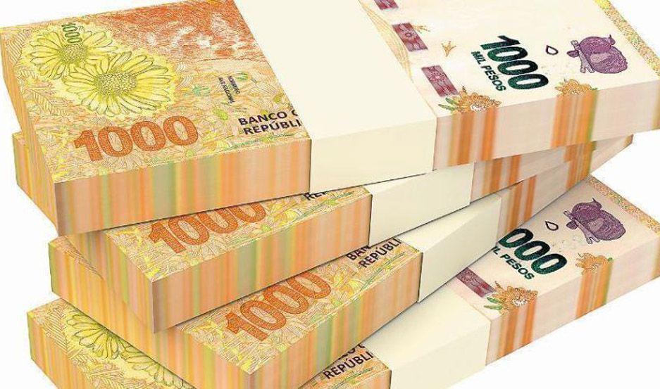 Tras la imposición de controles de cambio el Banco Central aprovecha la demanda forzada de pesos para imprimir
