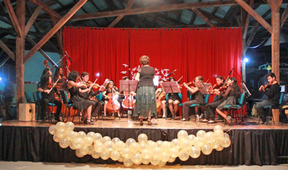 Orquesta Sinfoacutenica Municipal de La Calera en Santiago