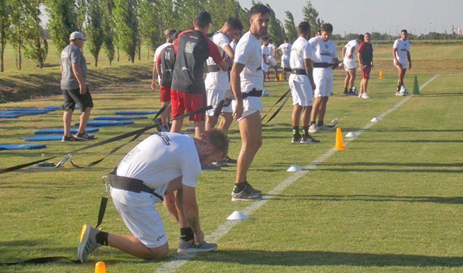 El plantel Ferroviario realizó ayer otra jornada de doble turno en la pretemporada que se desarrolla en Córdoba