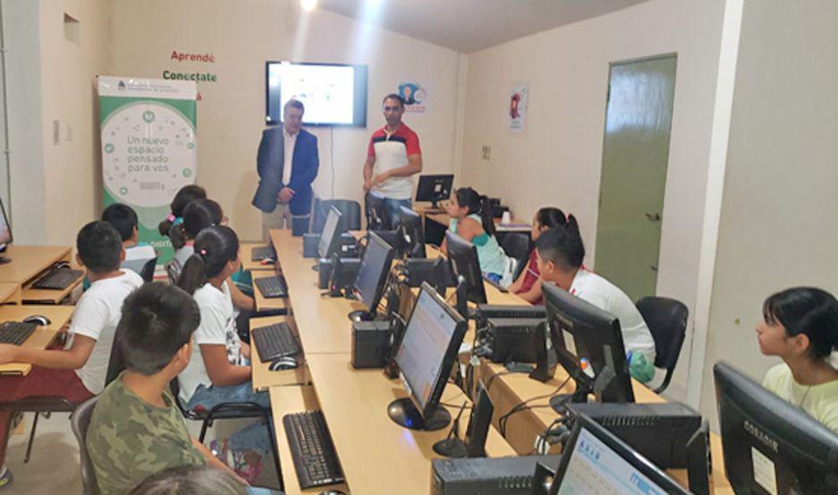 Abren talleres de verano para aprender informaacutetica