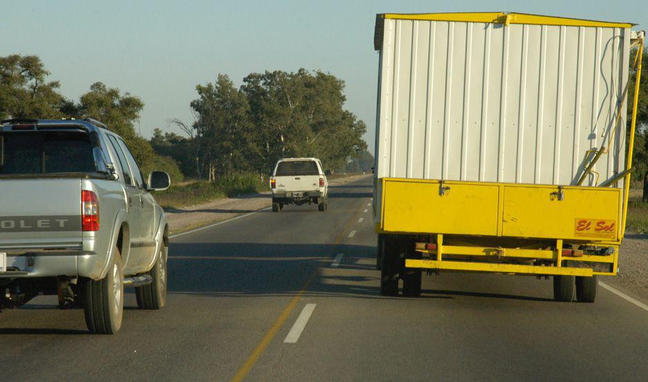 La medida busca mermar la cantidad de vehículos en la ruta para evitar accidentes