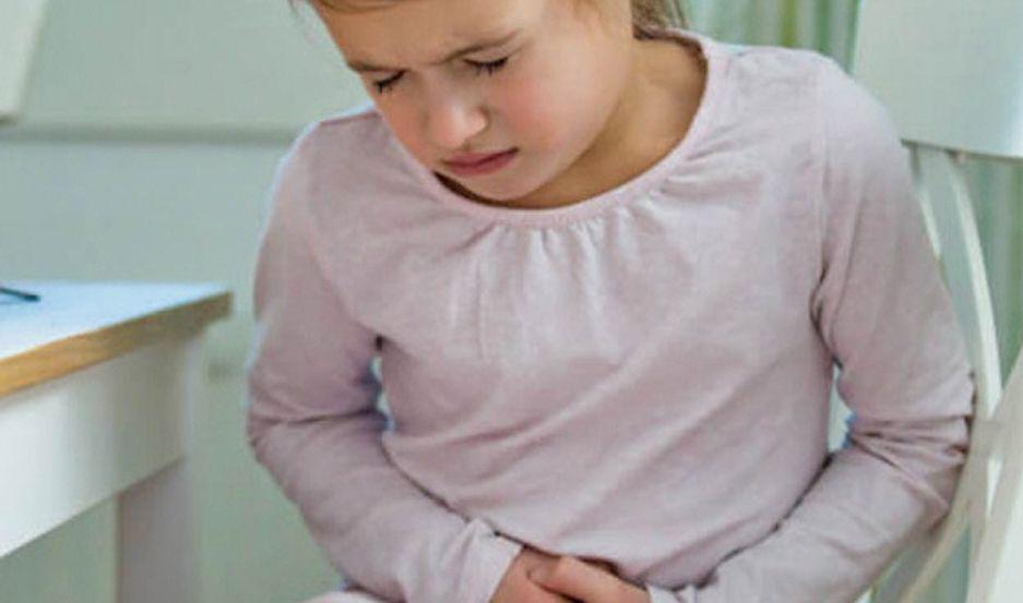 ASISTENCIA Muchos menores presentaban síntomas digestivos como diarrea vómitos cólicos intensos y fiebre
