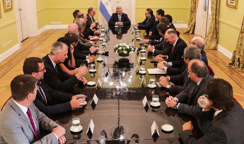 Fernndez recibió a los directivos de las principales compañías petroleras con inversiones en el país y funcionarios del rea energética