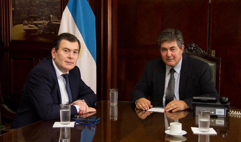 Zamora se reunioacute con el secretario de Energiacutea en Buenos Aires