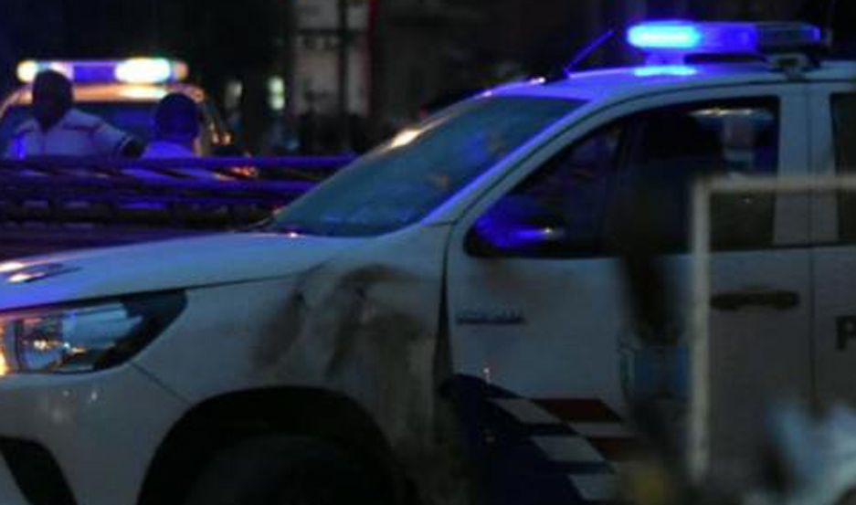 Motochorros abordaron a una mujer y le robaron un maletiacuten con 21 mil pesos