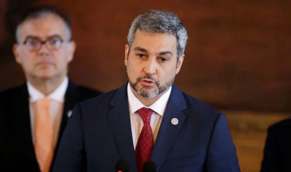 Confirman que el presidente de Paraguay padece dengue