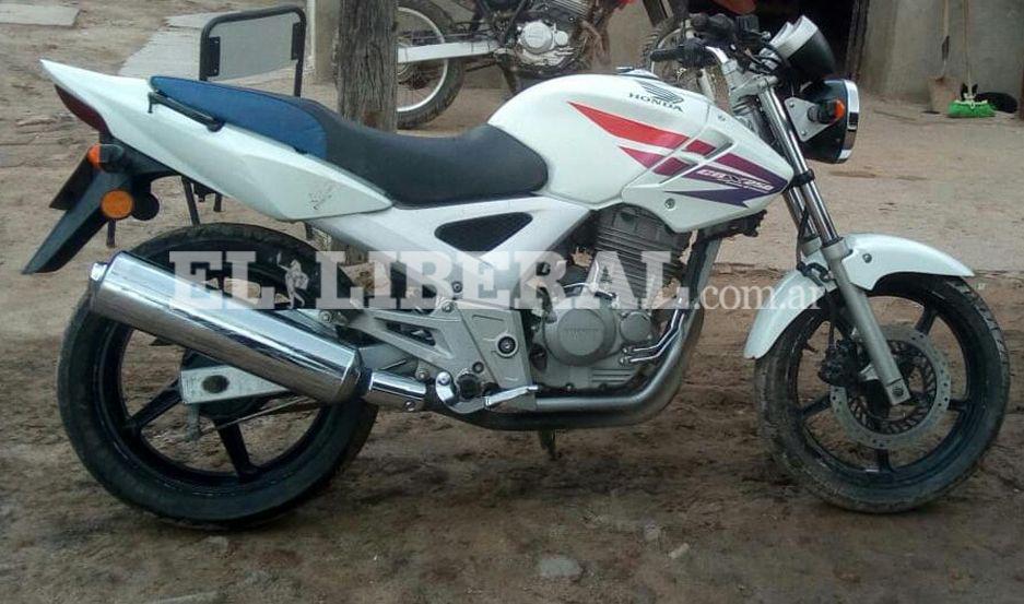 La motocicleta había sido sustraída en la zona norte de la Capital de Santiago del Estero