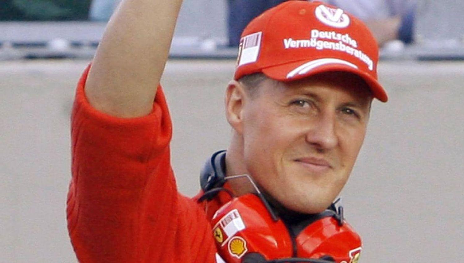 Le tomaron una foto a Michael Schumacher postrado en la cama y piden maacutes de US1 milloacuten