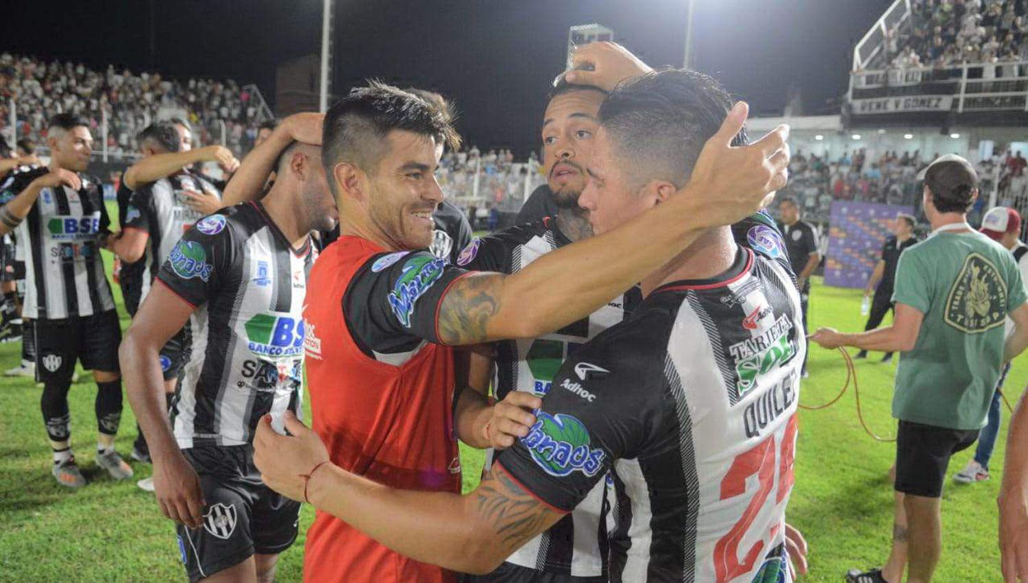 Mateo Montenegro y la felicidad por su debut