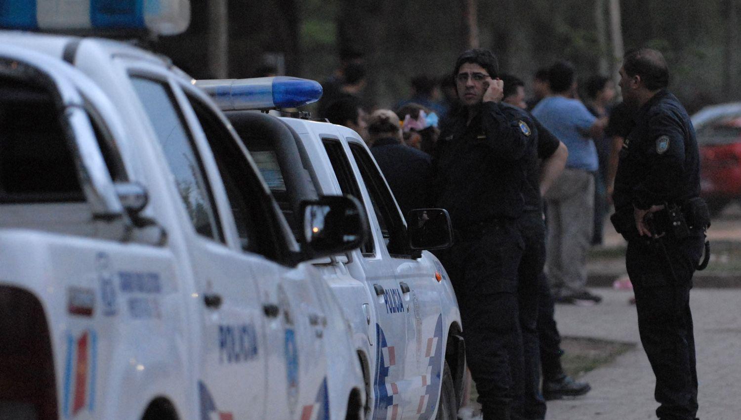 Segn la denuncia del damnificado el hecho ocurrió sobre la autopista cuando salía del boliche 
