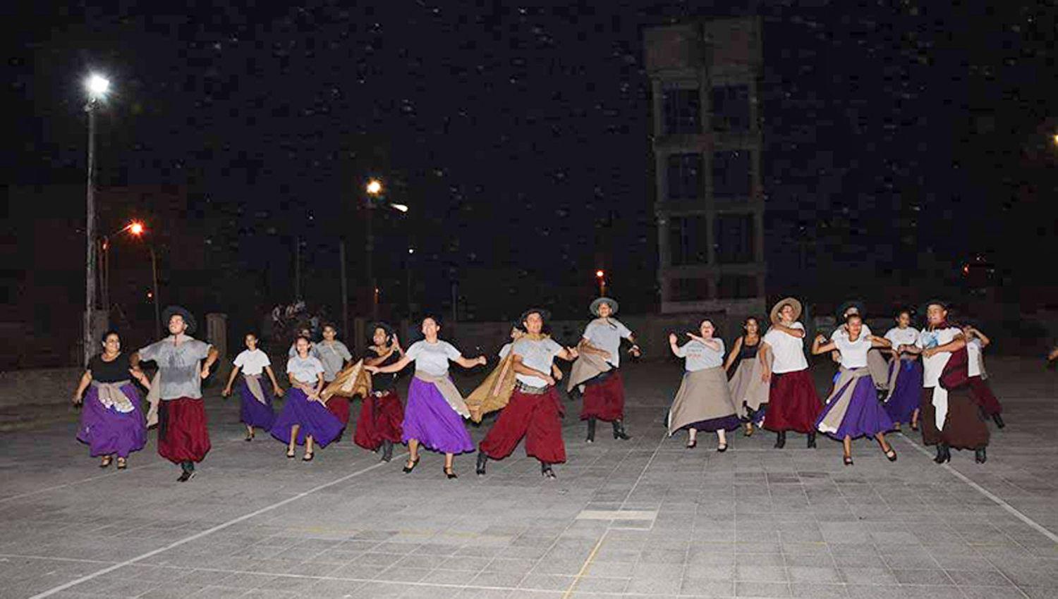 Esta agrupación bandeña de danzas folclóricas participar� por primera vez en el Festival de La Salamanca