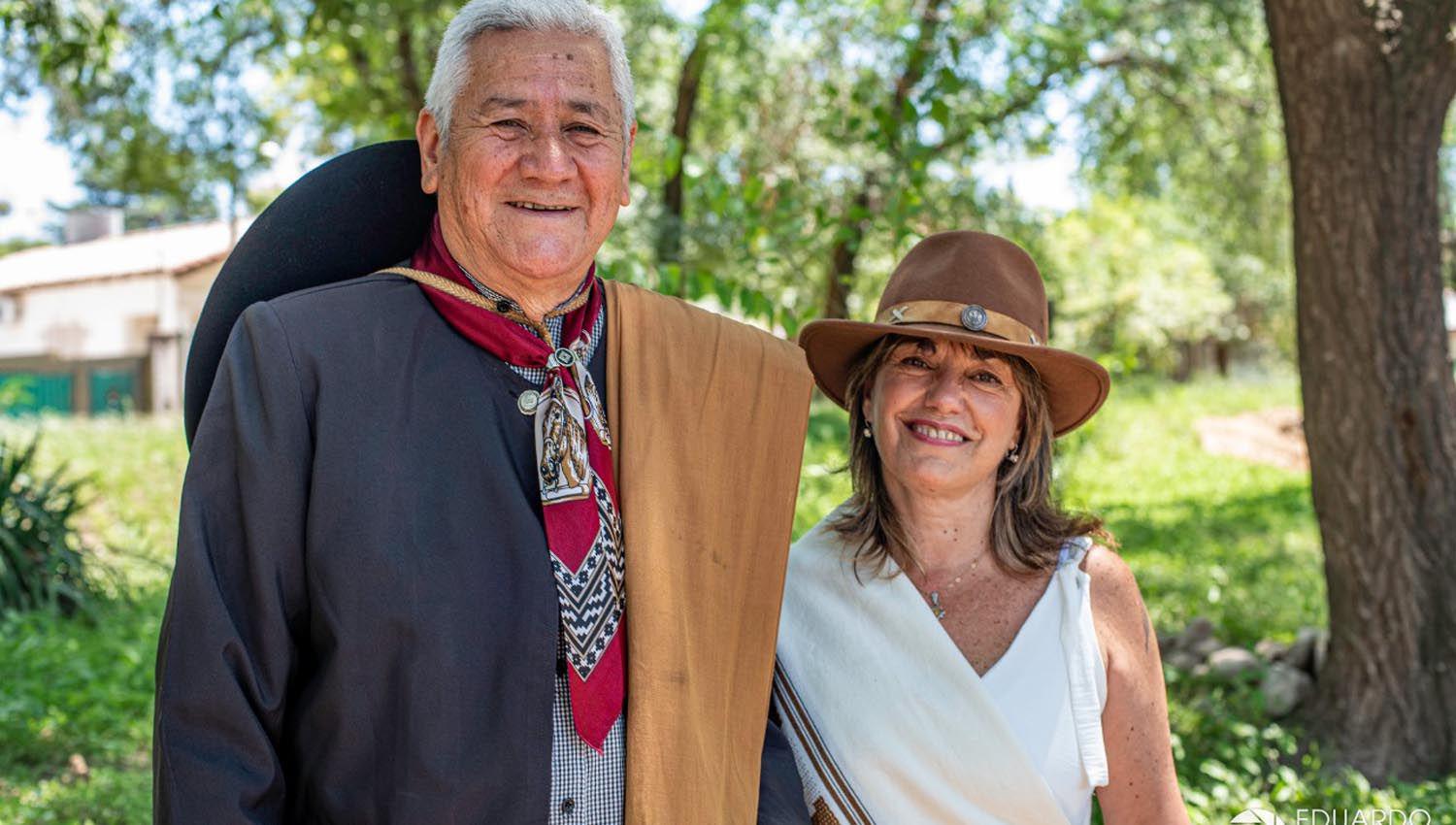 Musha y Miriam dieron el sí quiero en el marco de este espacio folclórico que congrega a miles de amantes del género
