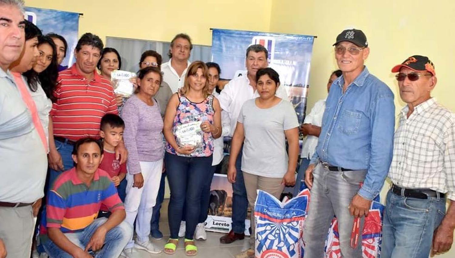 Productores y colegios loretanos recibieron semillas en la apertura de la temporada de siembra