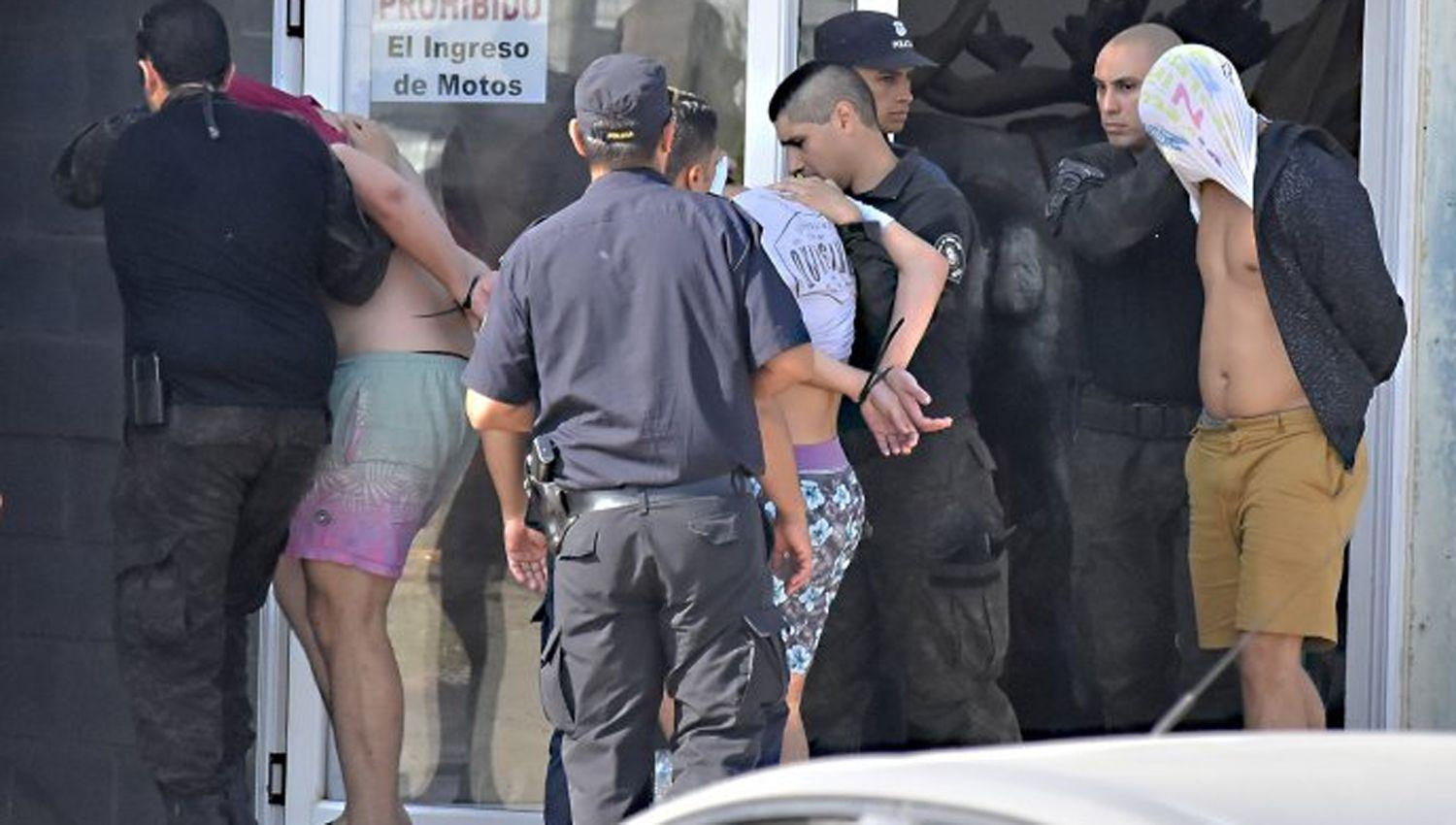 Trasladaron al penal de Dolores a los diez rugbiers acusados por el crimen de Fernando