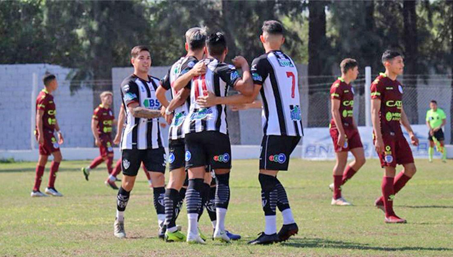 La Reserva viajoacute ayer y mantildeana juega ante River