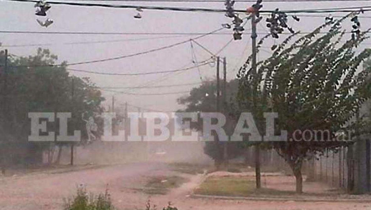 El Sudoeste de Santiago del Estero bajo alerta por vientos intensos