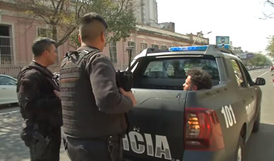 INTERVENCIÓN El acusado fue reducido y trasladado a la Comisaría N 2 del Menor y la Mujer 
