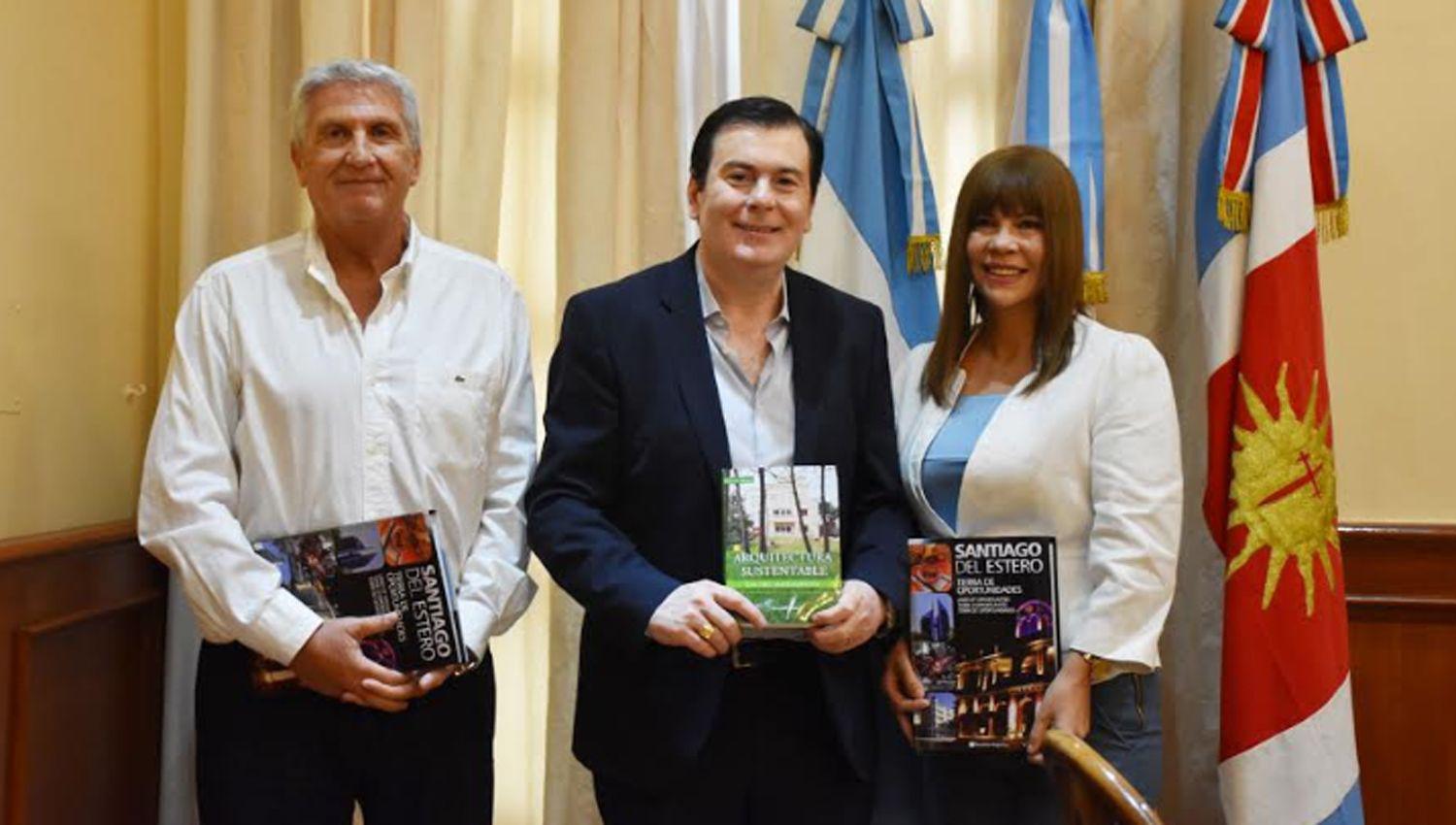 Autoridades de la Asociacioacuten  Argentina de Justicia Constitucional visitaron al titular del Ejecutivo