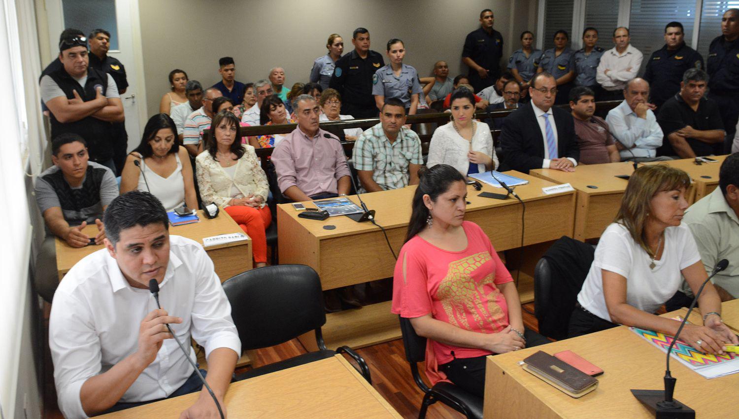 Confirman condenas a nueve ex policiacuteas por el crimen del ldquoTordordquo Vaacutezquez