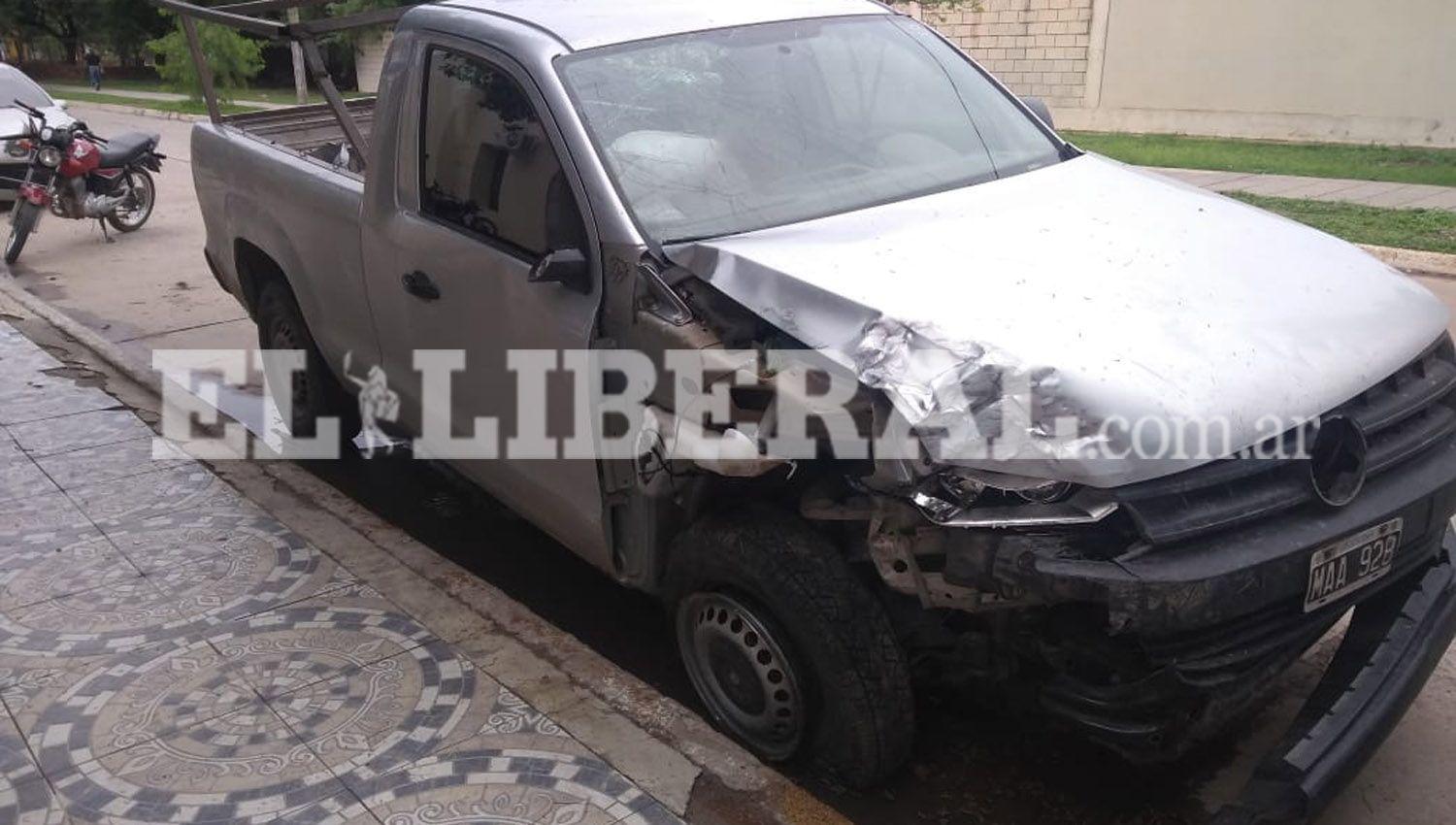 En la camioneta se conducía el comisionado municipal de Villa Nueva