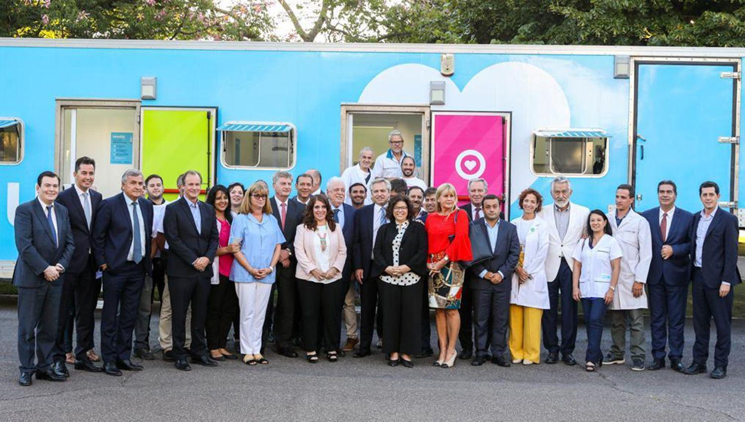 Zamora acompantildeoacute a Fernaacutendez en el relanzamiento del programa Remediar