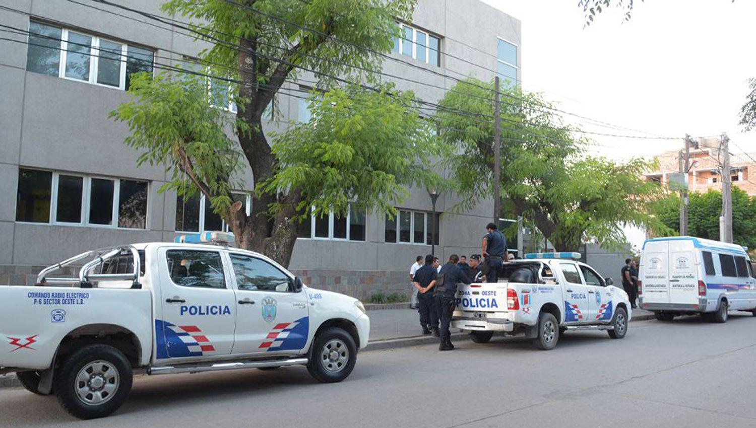 Por orden del Fiscal el acusado fue trasladado al Juzgado
donde participó del debate ante la jueza