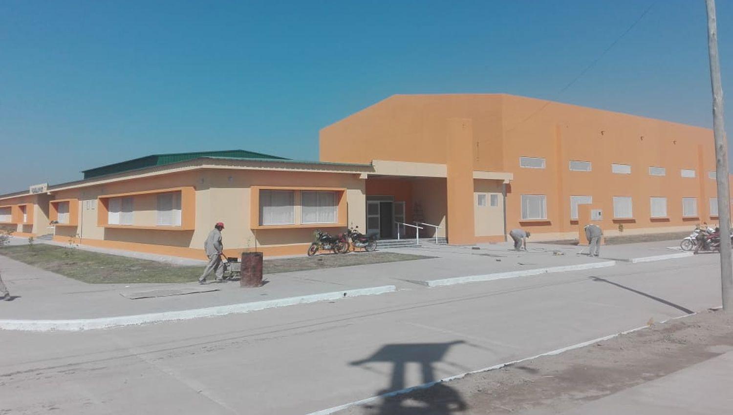 El moderno edificio se construyó en el barrio Las Flores de la ciudad de Forres