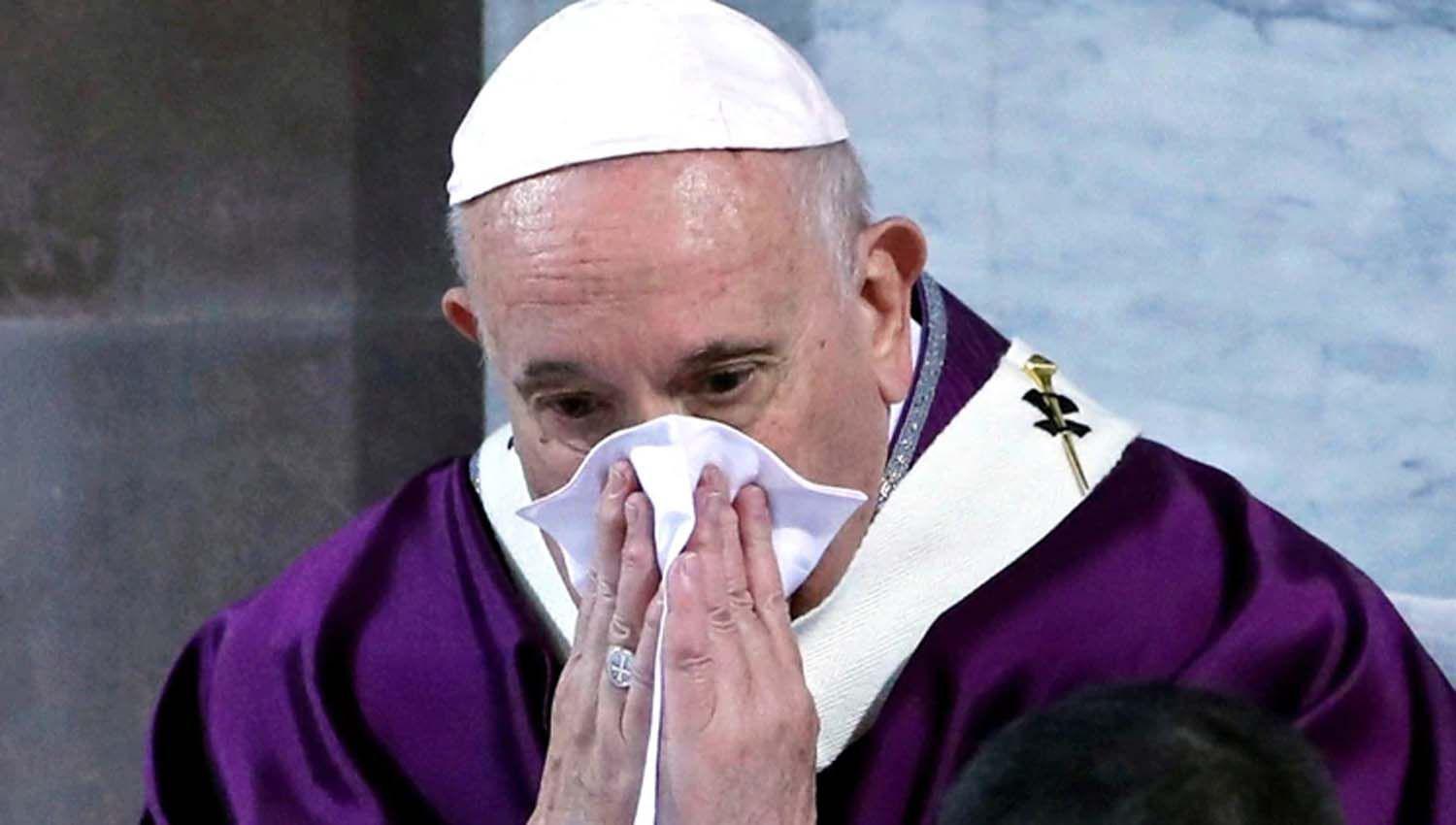 El Papa Francisco suspendioacute parte de su agenda por un resfriacuteo