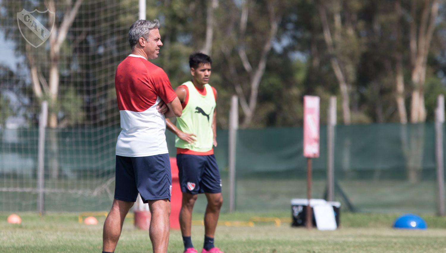 Independiente visita hoy a Huracaacuten  en un duelo de equipos necesitados