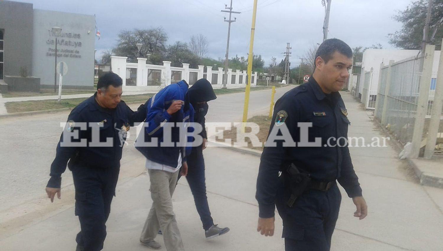 El acusado fue atrapado por el personal policial de la Seccional 41 de Añatuya