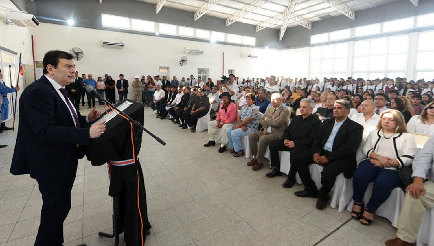 El gobernador habilitoacute el nuevo edificio del Colegio Secundario Repuacuteblica de Venezuela en Herrera