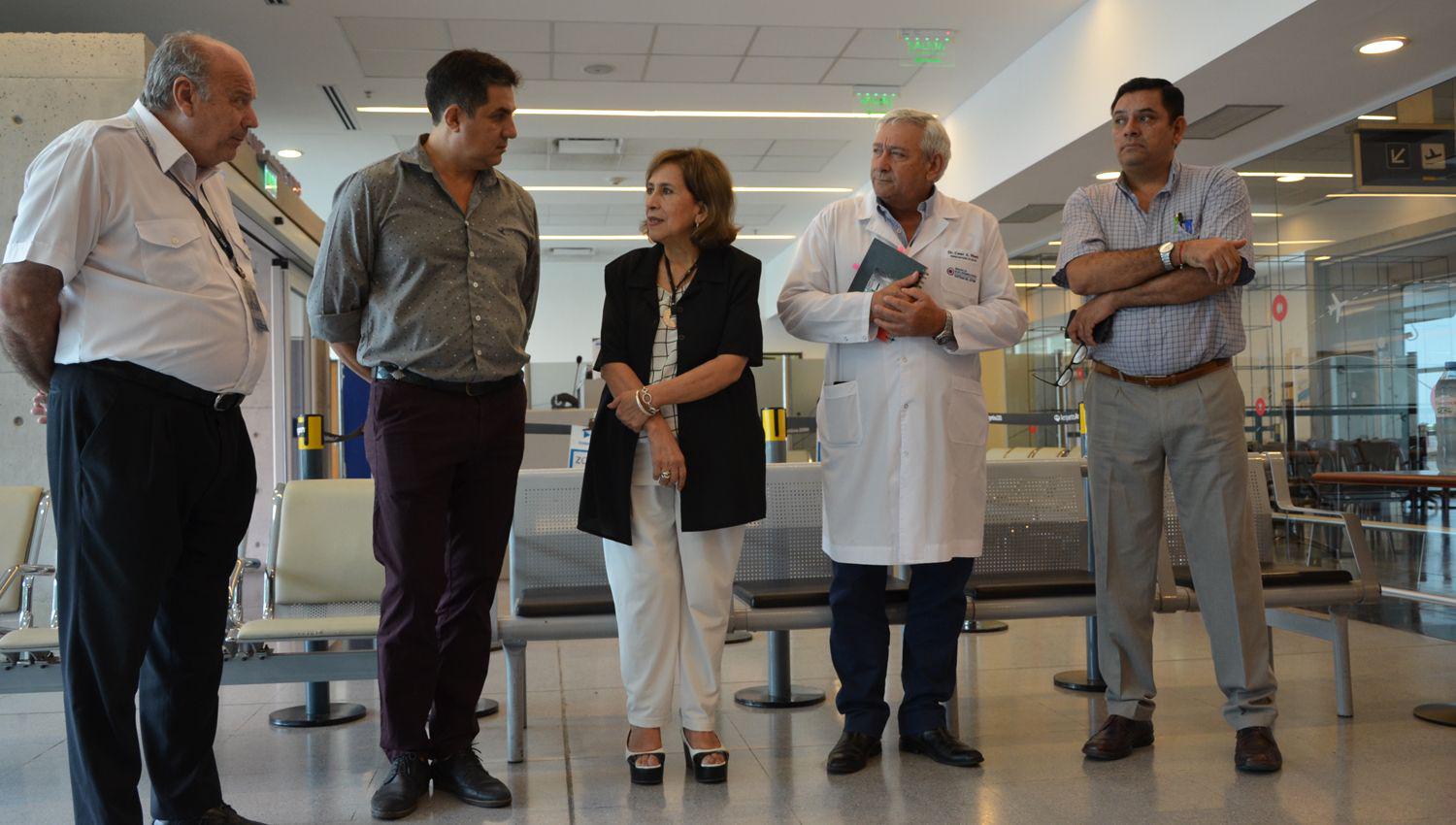 Ministerio de Salud capacitoacute al personal aeroportuario sobre el coronavirus