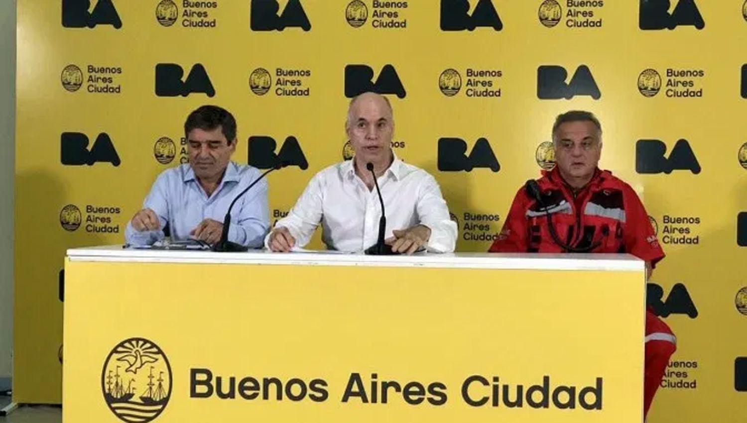 Prohiacuteben recitales y eventos deportivos con presencia de puacuteblico en la ciudad de Buenos Aires