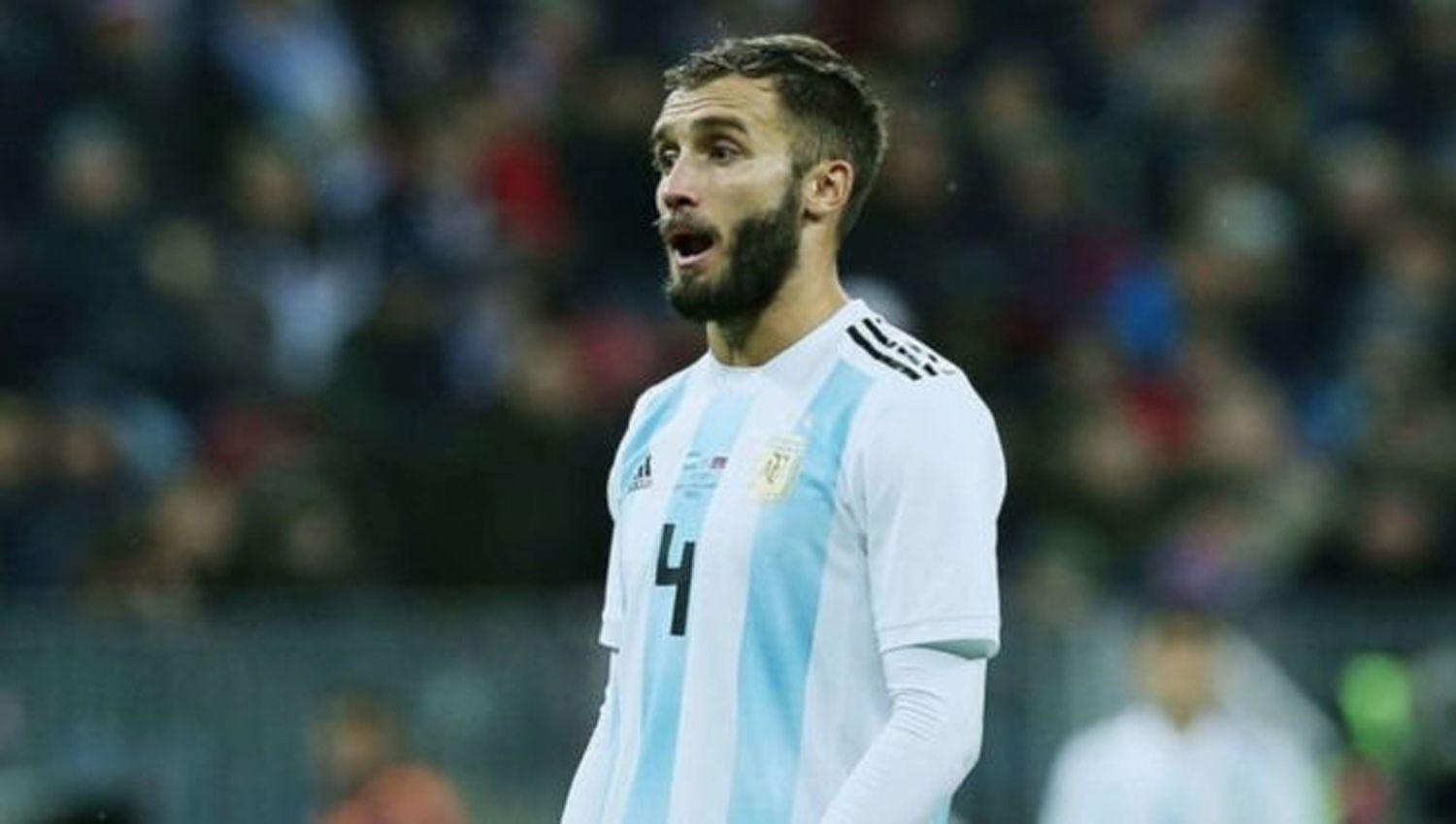 El defensor al igual que dos compañeros y un fisioterapeuta ya fueron separados del plantel y estn en cuarentena