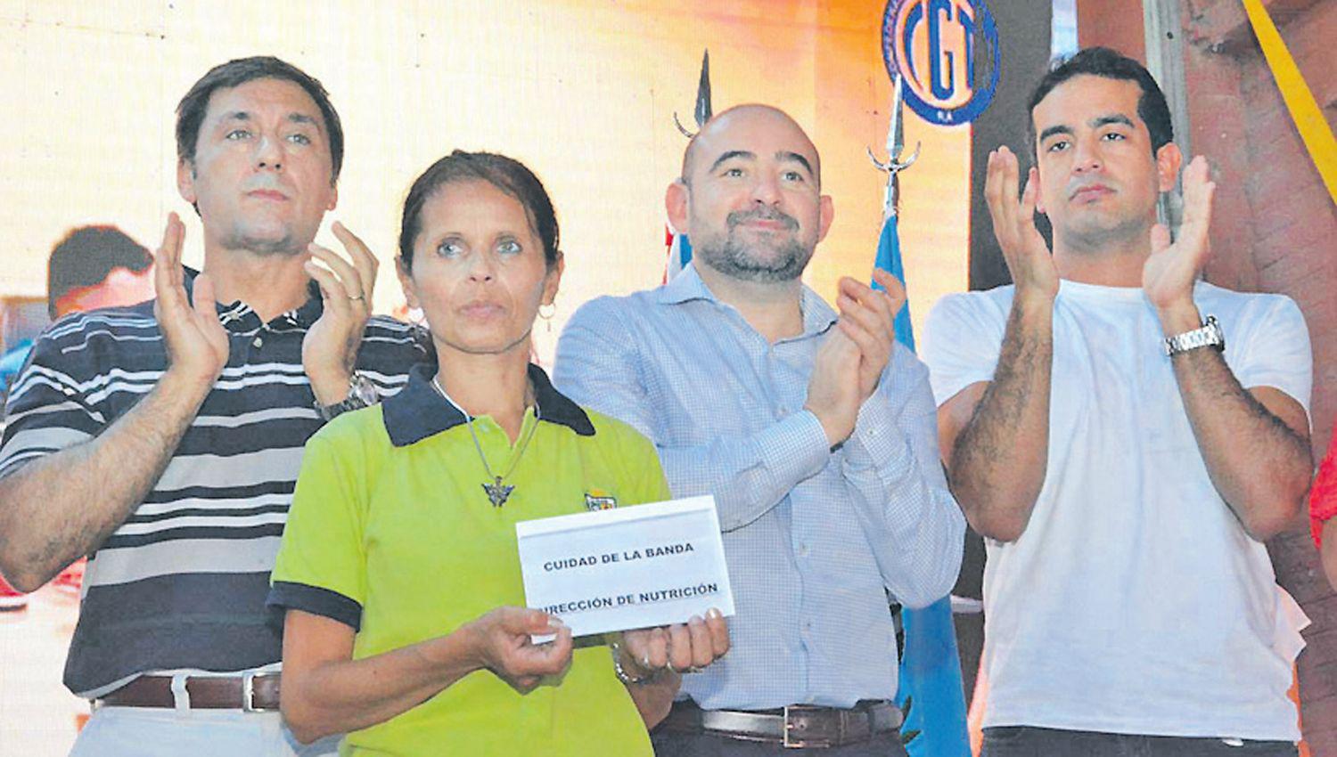 Se realizoacute importante donacioacuten a merenderos y comedores bandentildeos