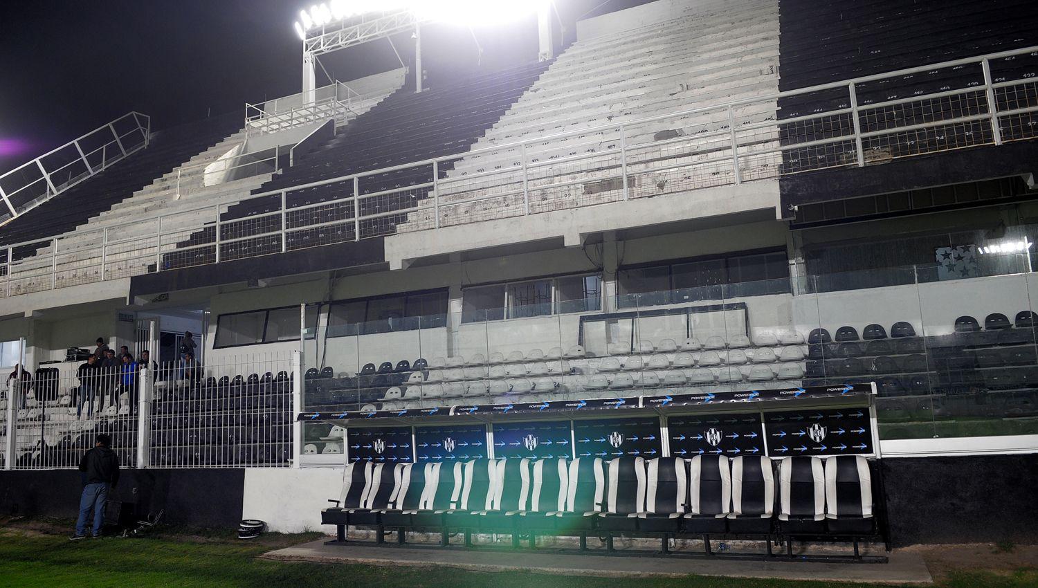 Central Coacuterdoba cesa sus actividades