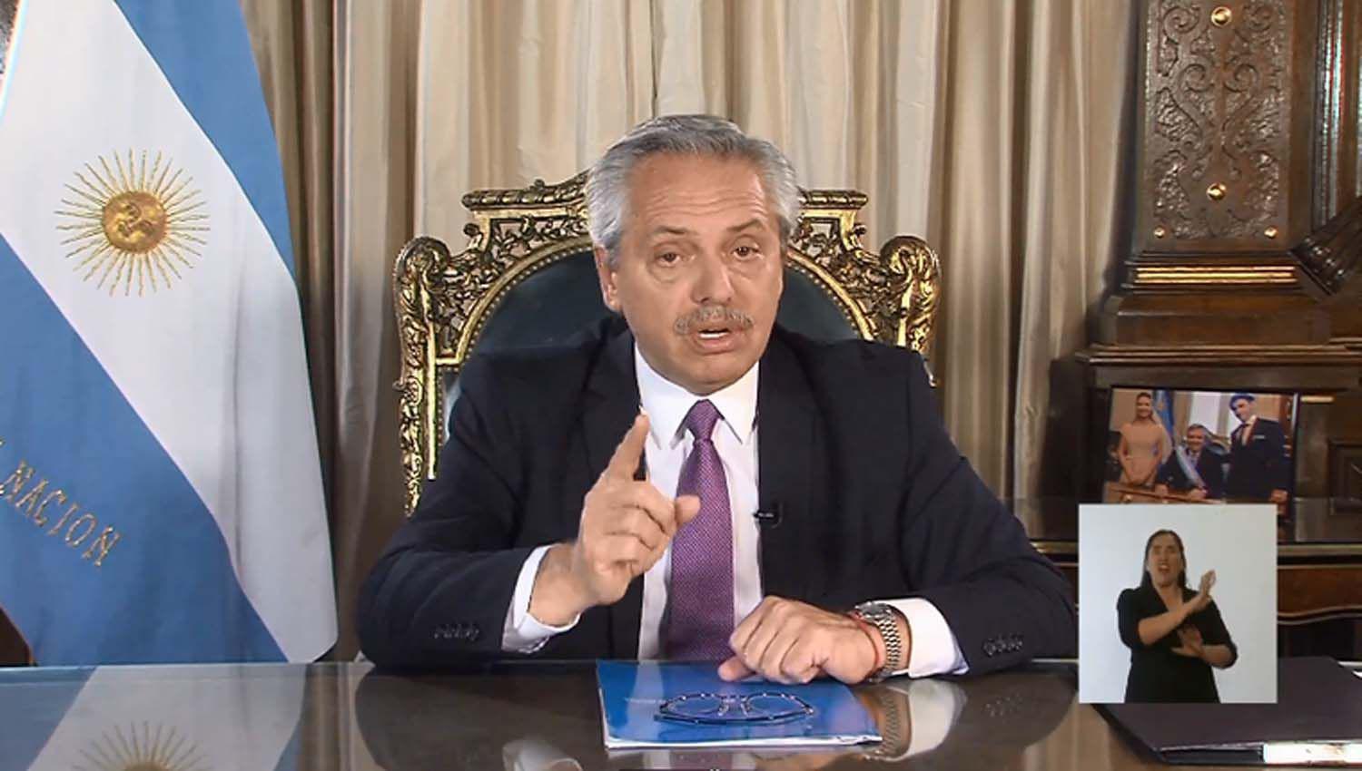 El presidente Alberto Fernaacutendez llamoacute a gobernadores a una reunioacuten por el coronavirus