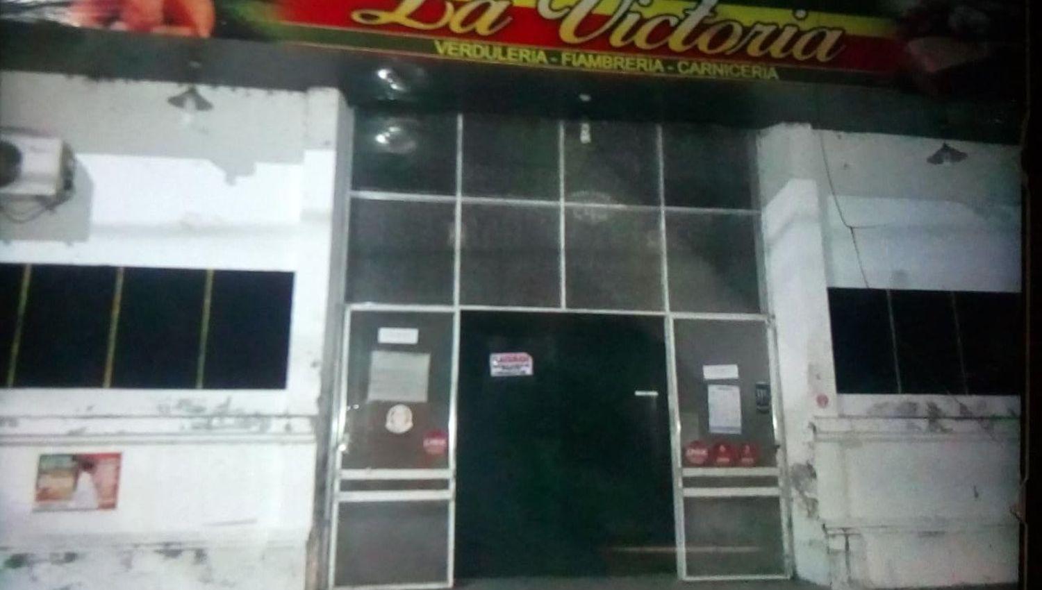 El supermercasdo clausurado se encuentra sobre calle Saenz Peña