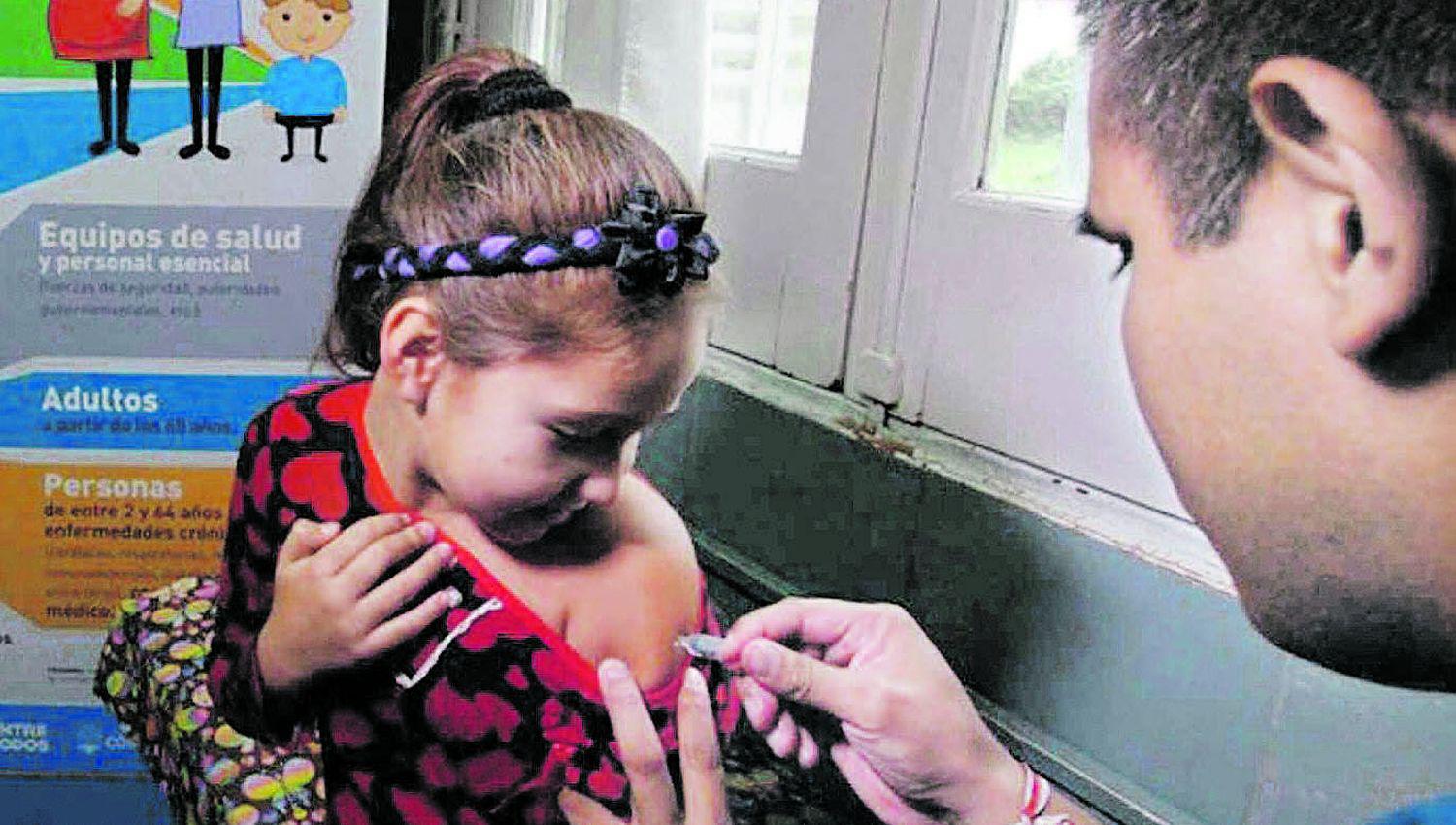 EN LA PROVINCIA Ser gratuita para toda la población en todos los centros de salud Upas y postas sanitarias