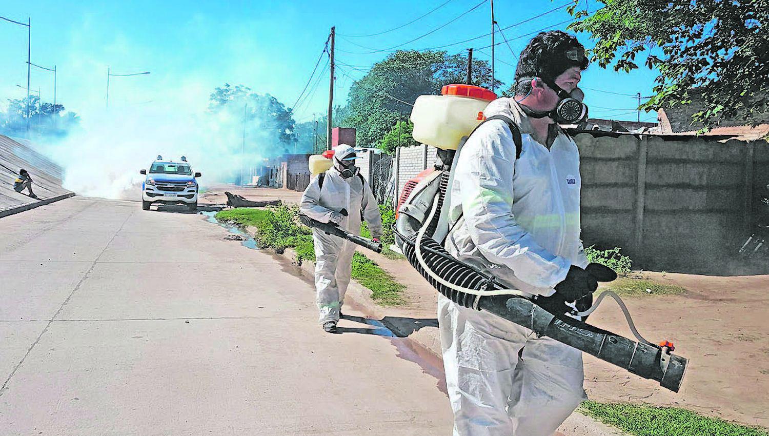 Nuevo operativo contra el dengue en barrios  del norte de la ciudad