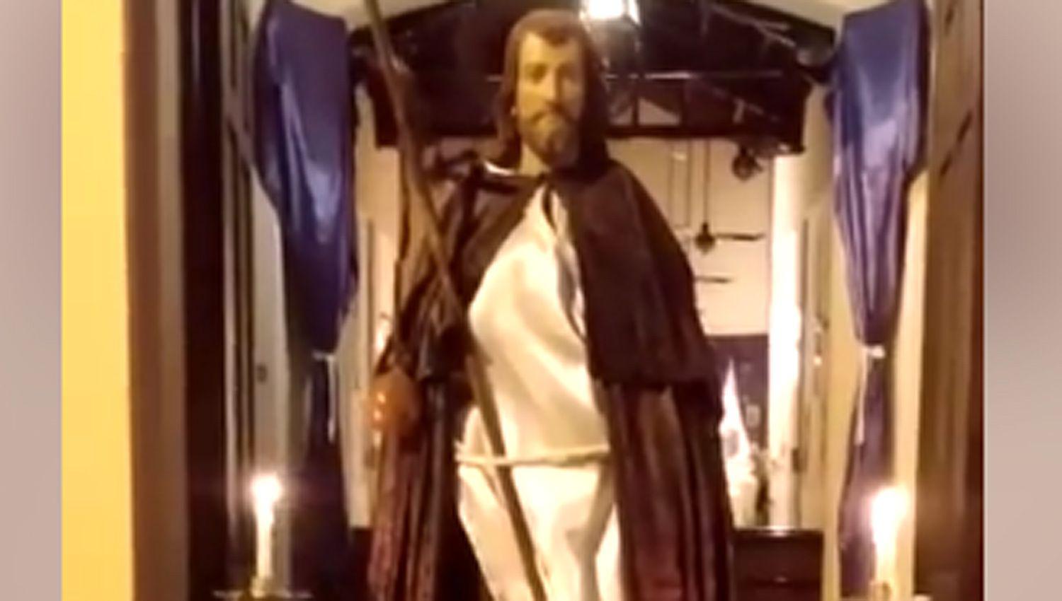 VIDEO  La imagen de San Roque acompantildeando a los santiaguentildeos
