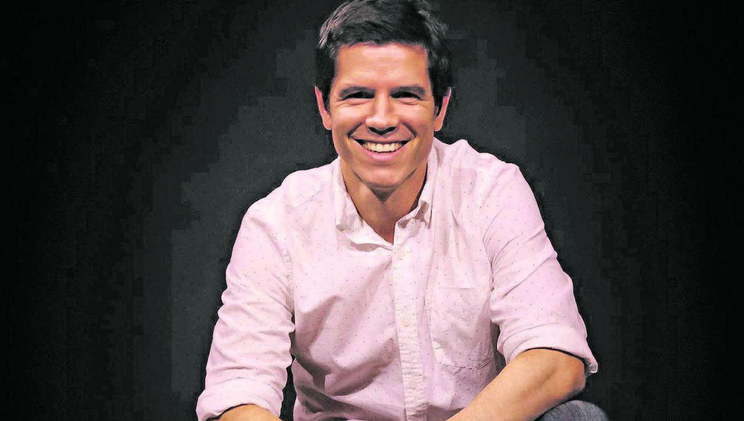 Ernesto Domínguez fue parte del equipo de Cris Morena hasta 2010 y seleccionó talentos para Casi Ángeles y Chiquititas por ejemplo 

