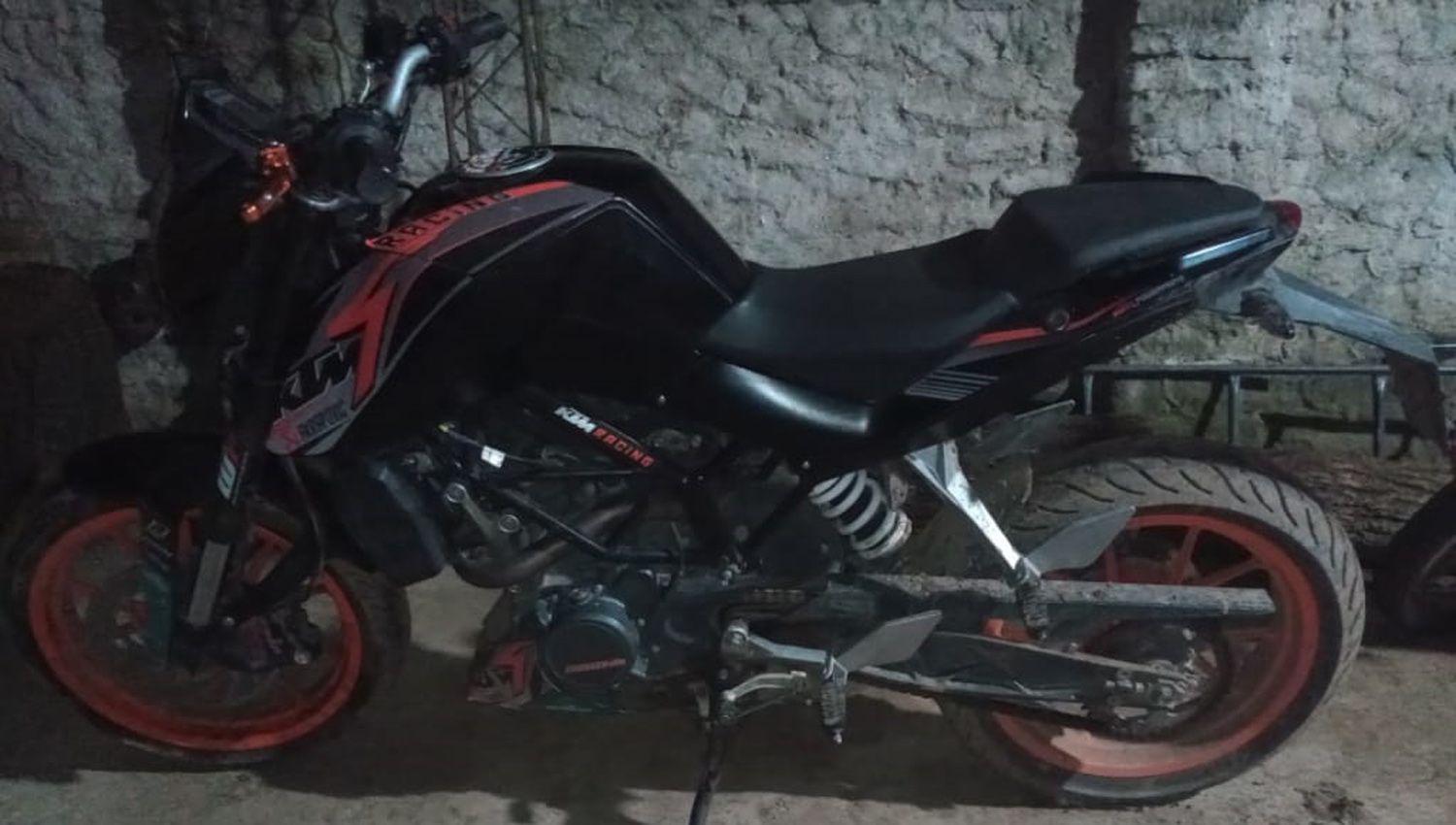 Demoran a dos mujeres que violaron la cuarentena- circulaban en una moto robada