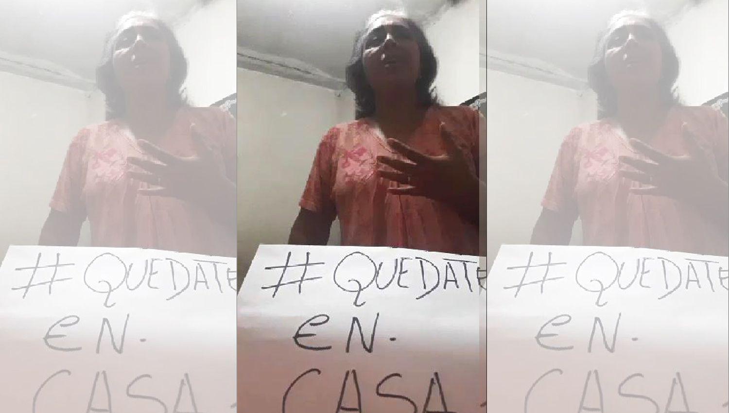 Graboacute un video para homenajear al personal de la salud y policiacuteas