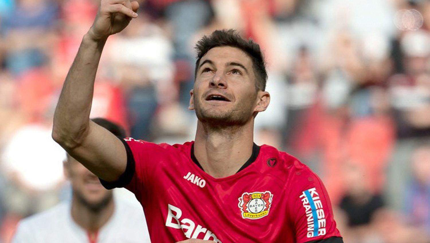 Por ahora Alario sigue en Alemania y prefiere no pensar en el futuro Pero River siempre seduce