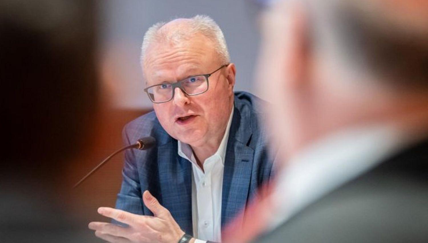 Un ministro alemaacuten se suicidoacute preocupado por los efectos del coronavirus