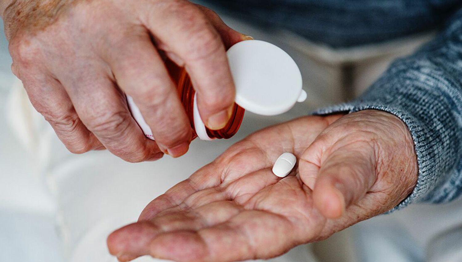 RECETA La hidroxicloroquina debe tener una indicación y ser administrada bajo estricto control médico