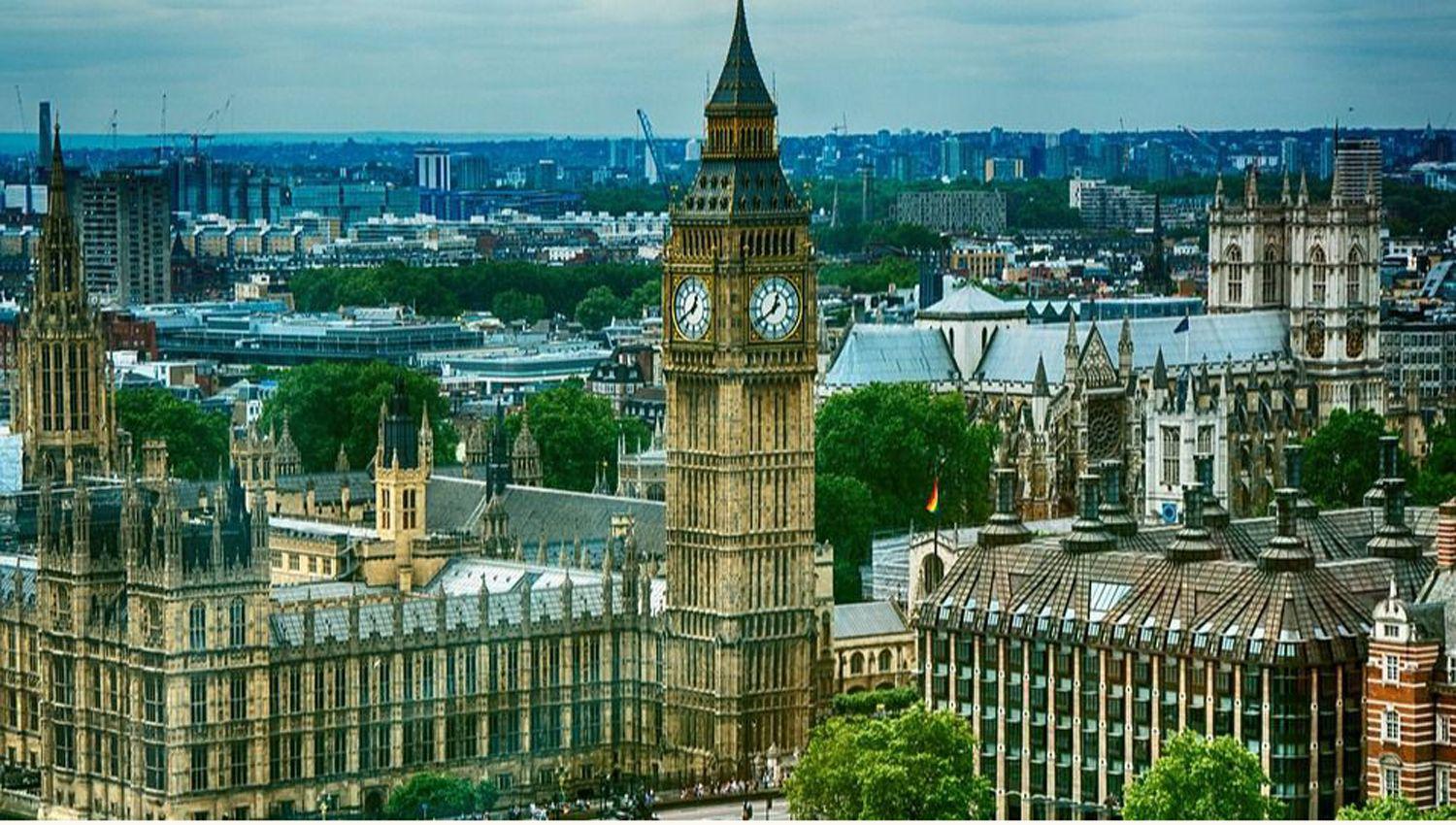 Reino Unido roza los 5000 fallecidos y 50000 contagios por coronavirus