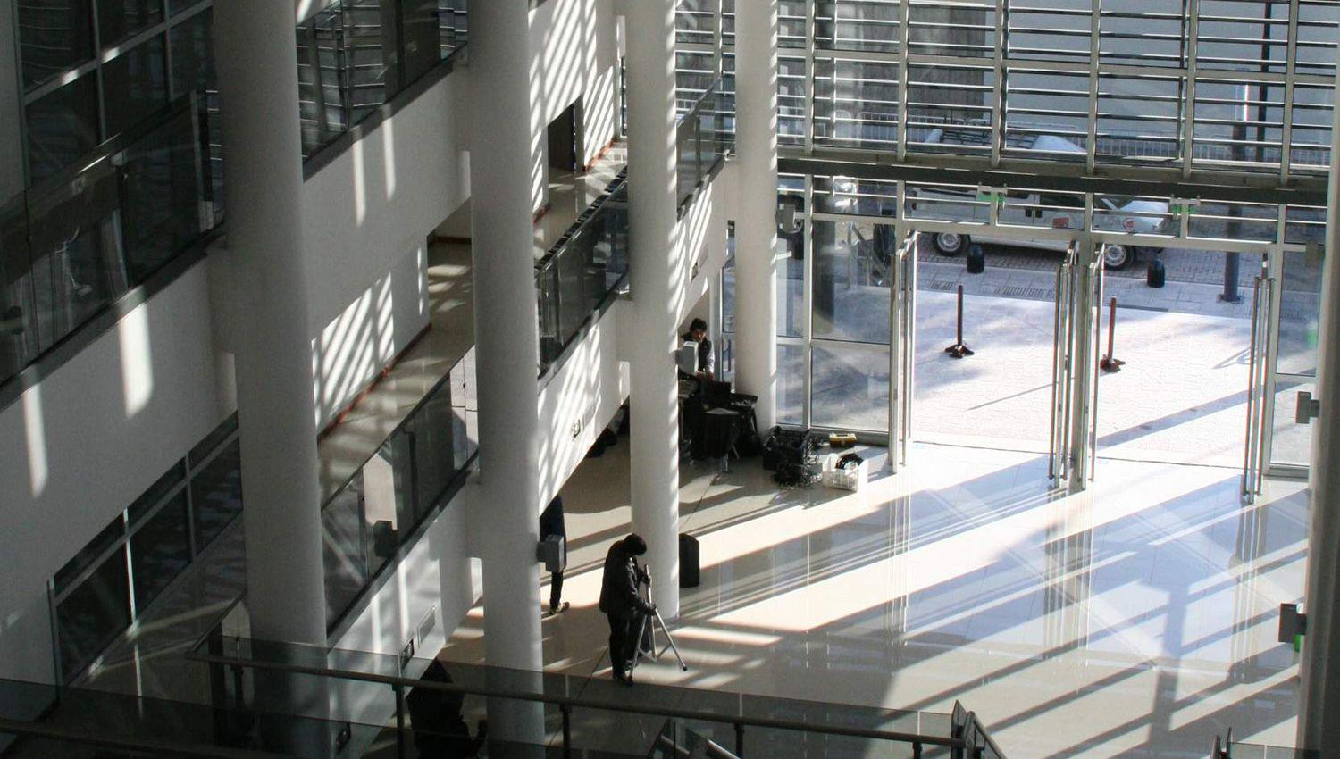 Detienen a taxista por violar el aislamiento social al trasladar a matrimonio chino a Tucumaacuten